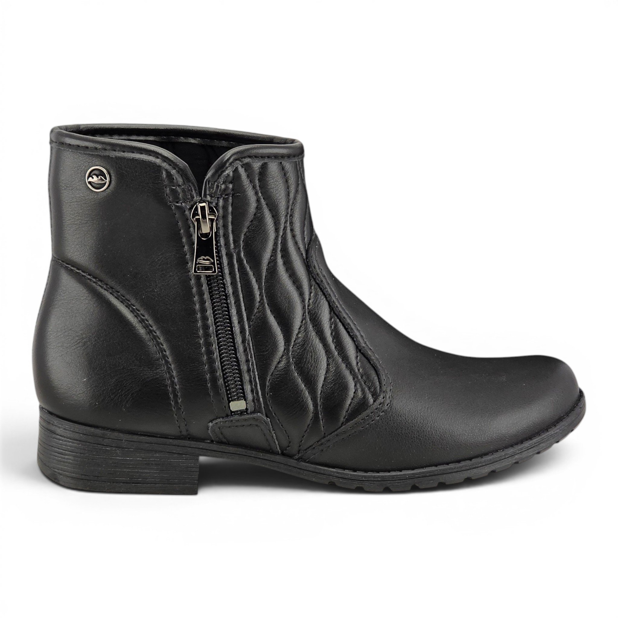 Bota Feminina Dakota Cano Curto Salto Baixo Detalhe Matelassê com Zíper Lateral - D2184
