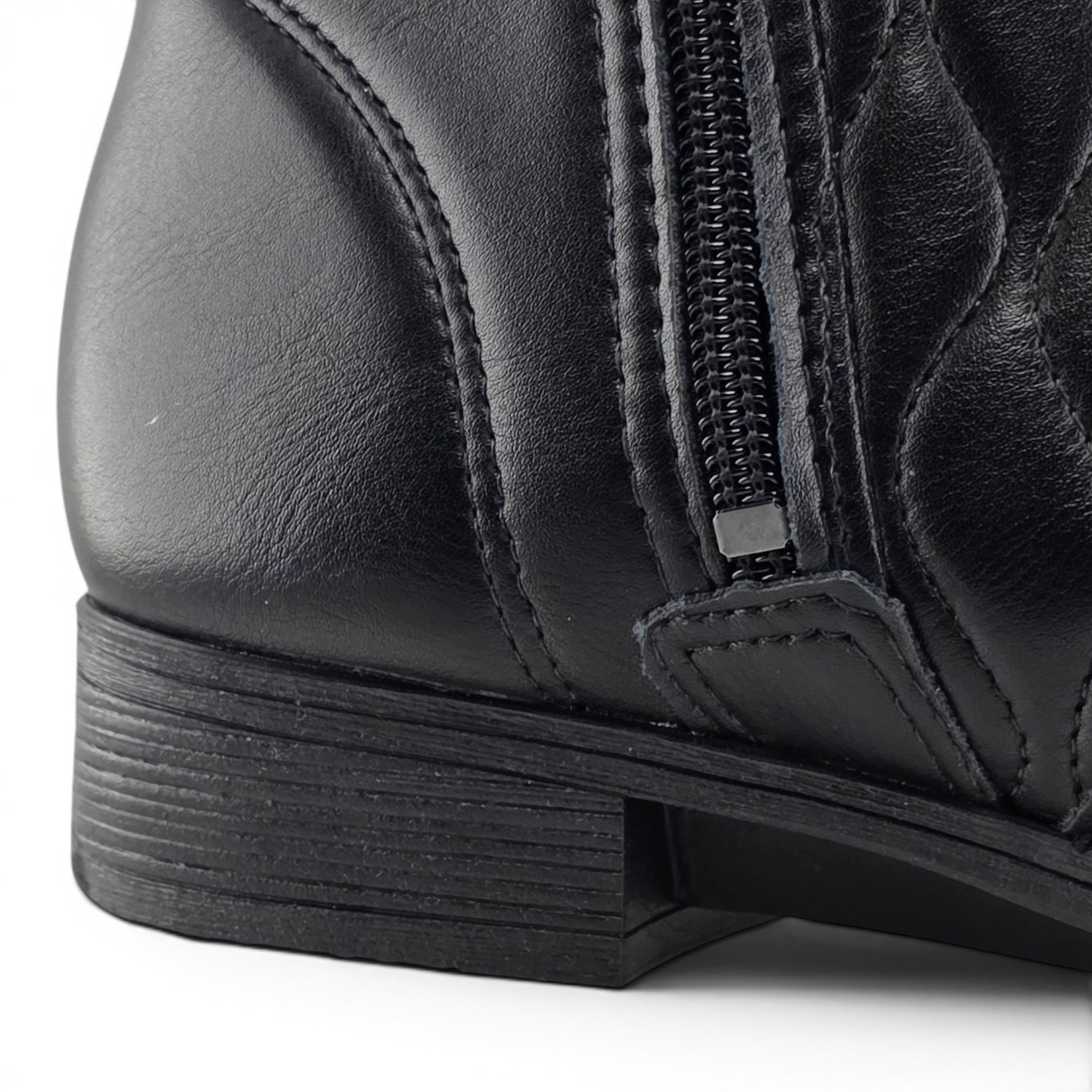 Bota Feminina Dakota Cano Curto Salto Baixo Detalhe Matelassê com Zíper Lateral - D2184 Preto 4