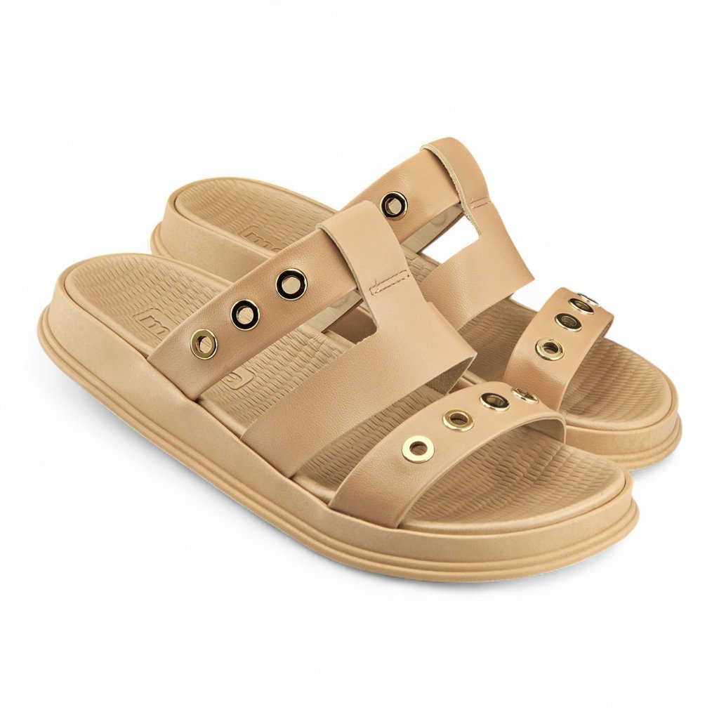 Tamanco Feminino Moleca Napa Sola PVC Três Tiras Largas com Ilhós - 5556103 Nude 3