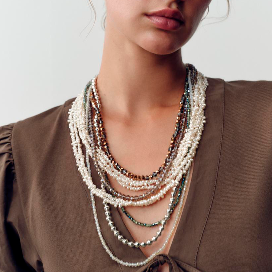 CONJUNTO DE 2 COLARES DE MICANGAS E PEROLAS Branco/Prata 3