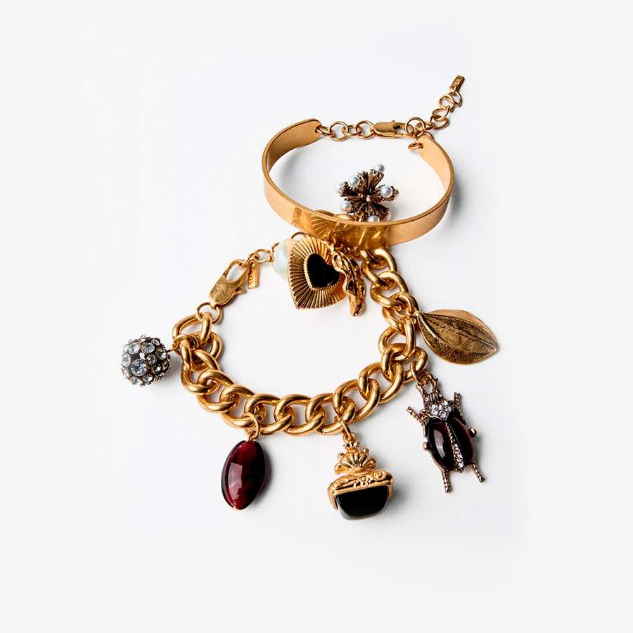 CONJUNTO DE 2 PULSEIRAS COM PINGENTES COMBINADOS