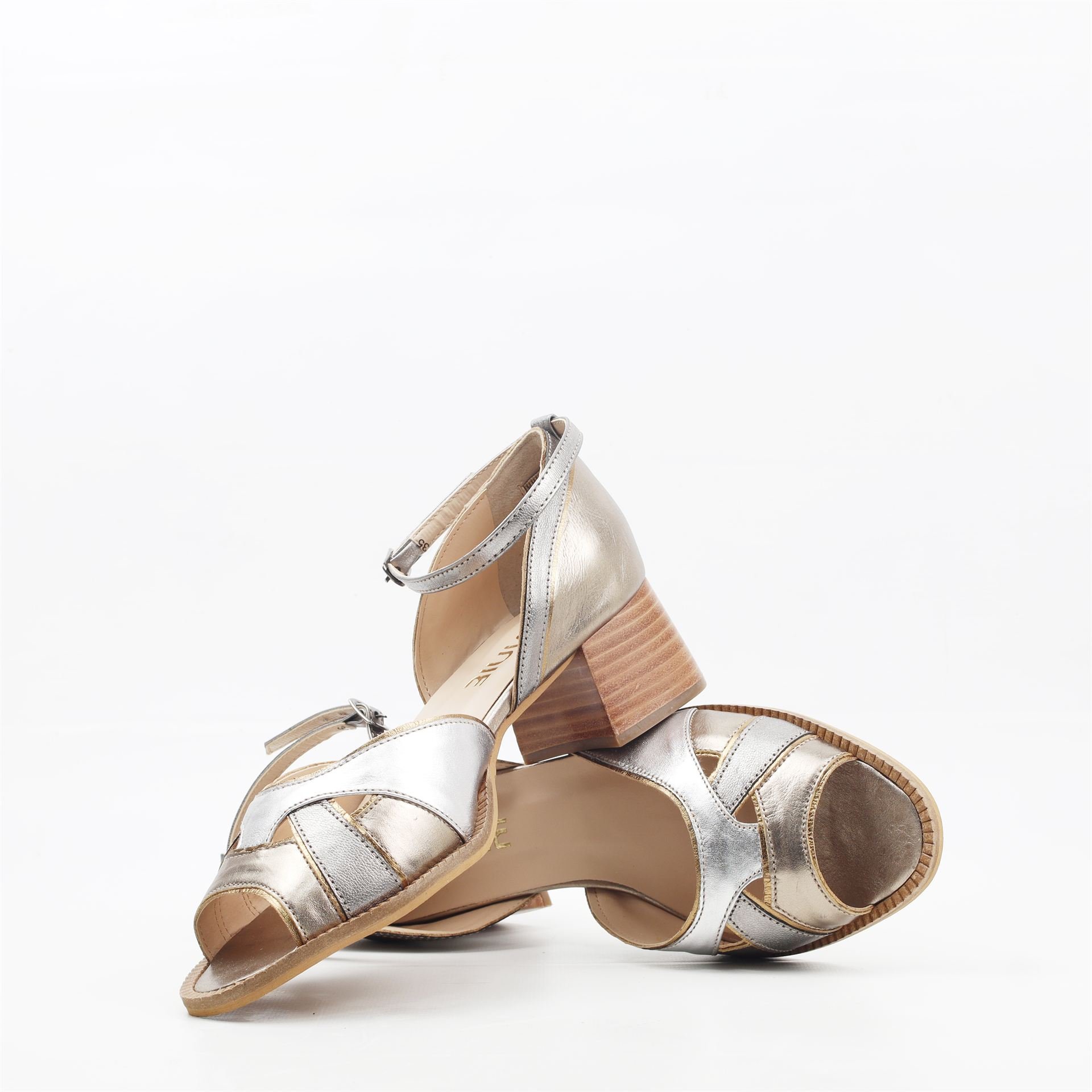 Peep Toe Salto Bloco Prata 4