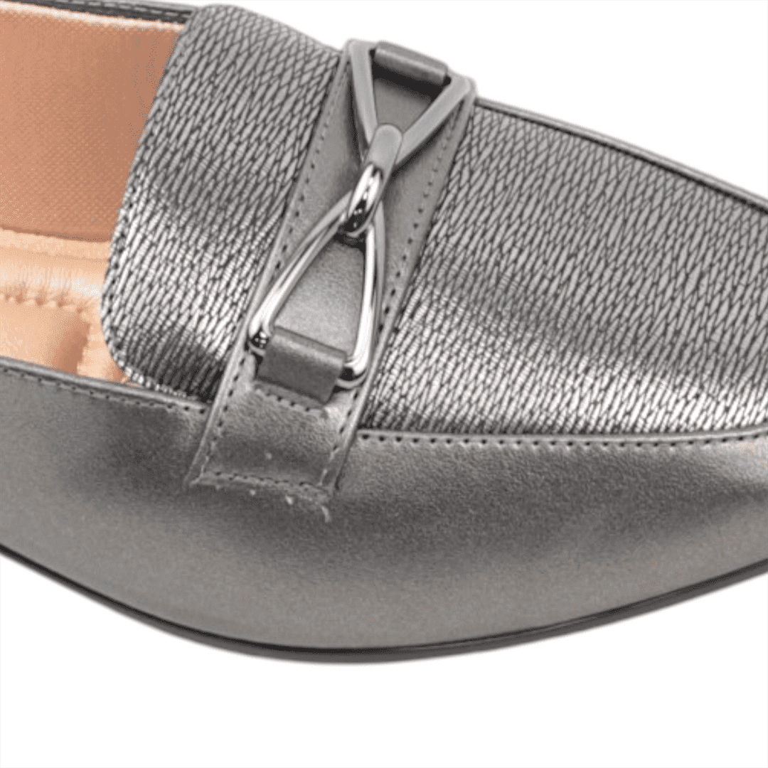 Sapatilha Mocassim Detalhe Prata 3