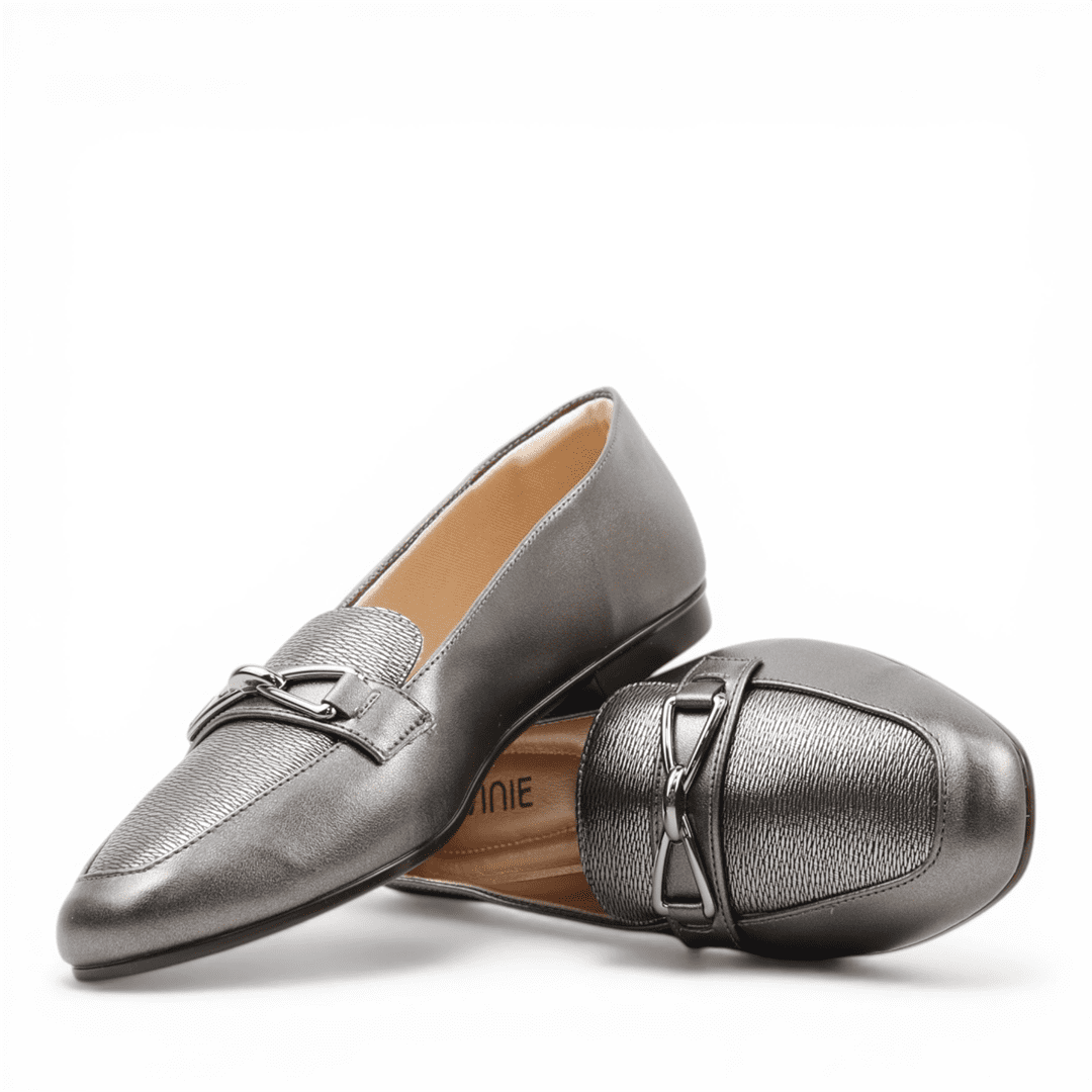 Sapatilha Mocassim Detalhe Prata 4