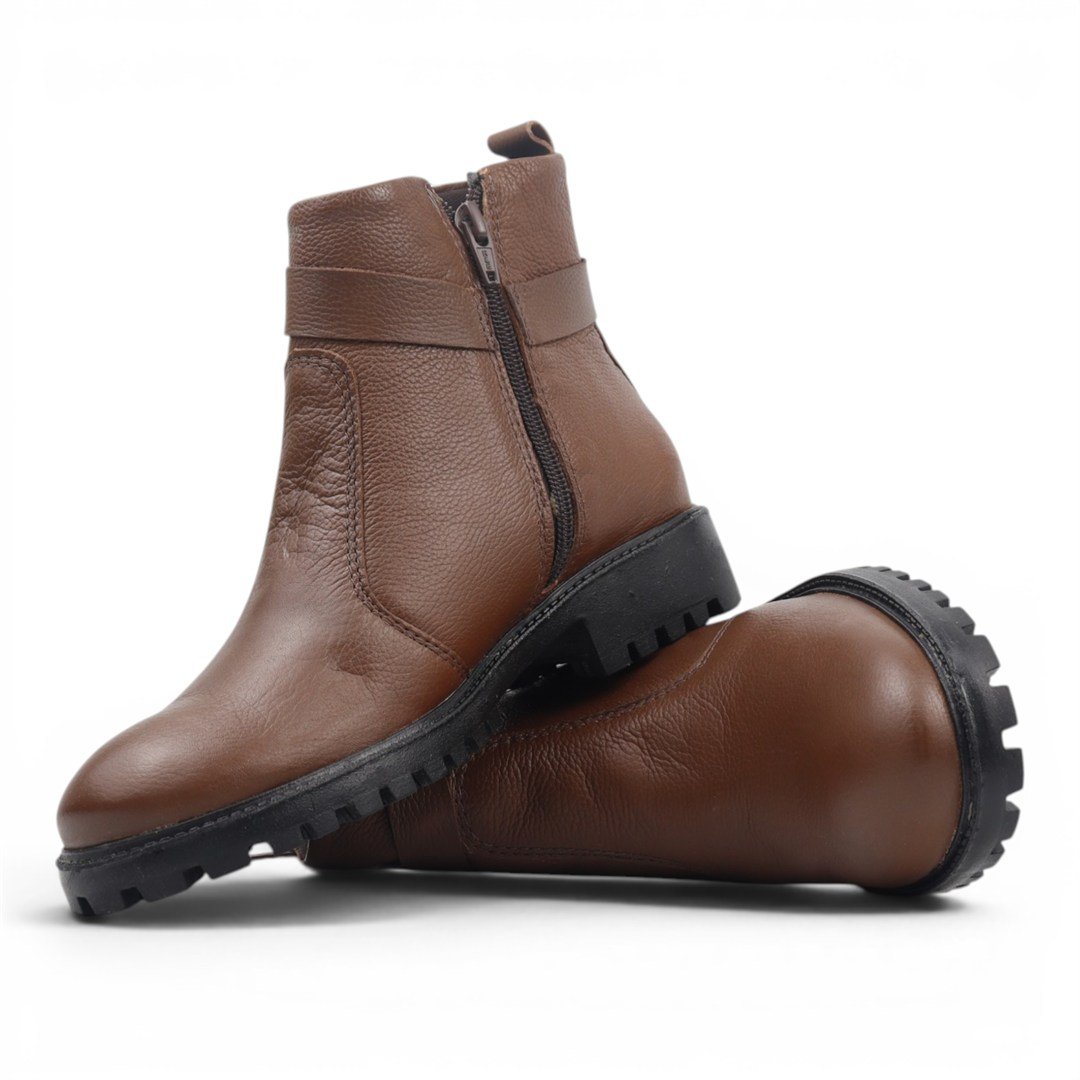 Bota Cano Baixo Salto Bloco Couro Marrom 2
