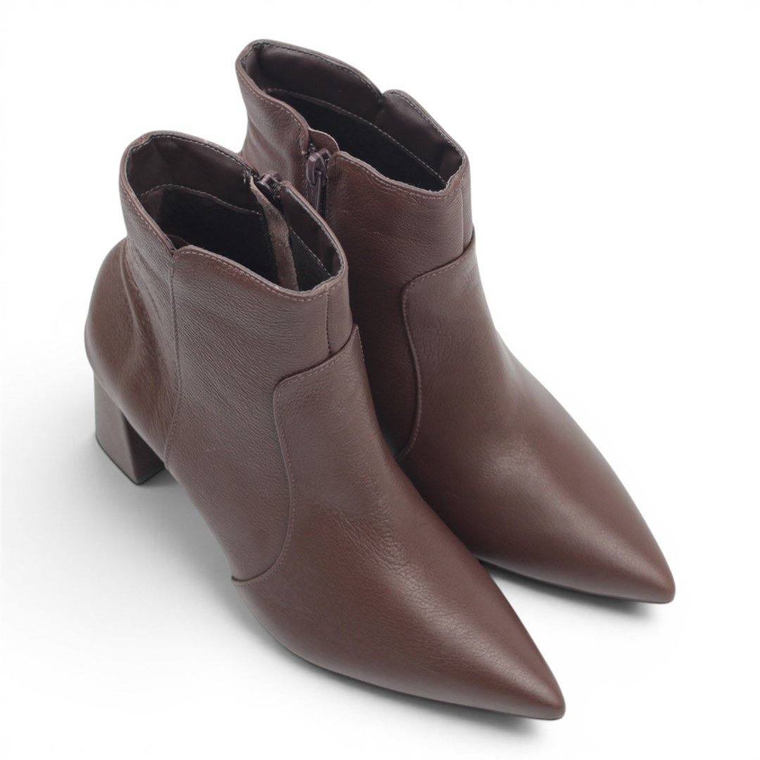 Bota Cano Baixo Salto Bloco Marrom 4
