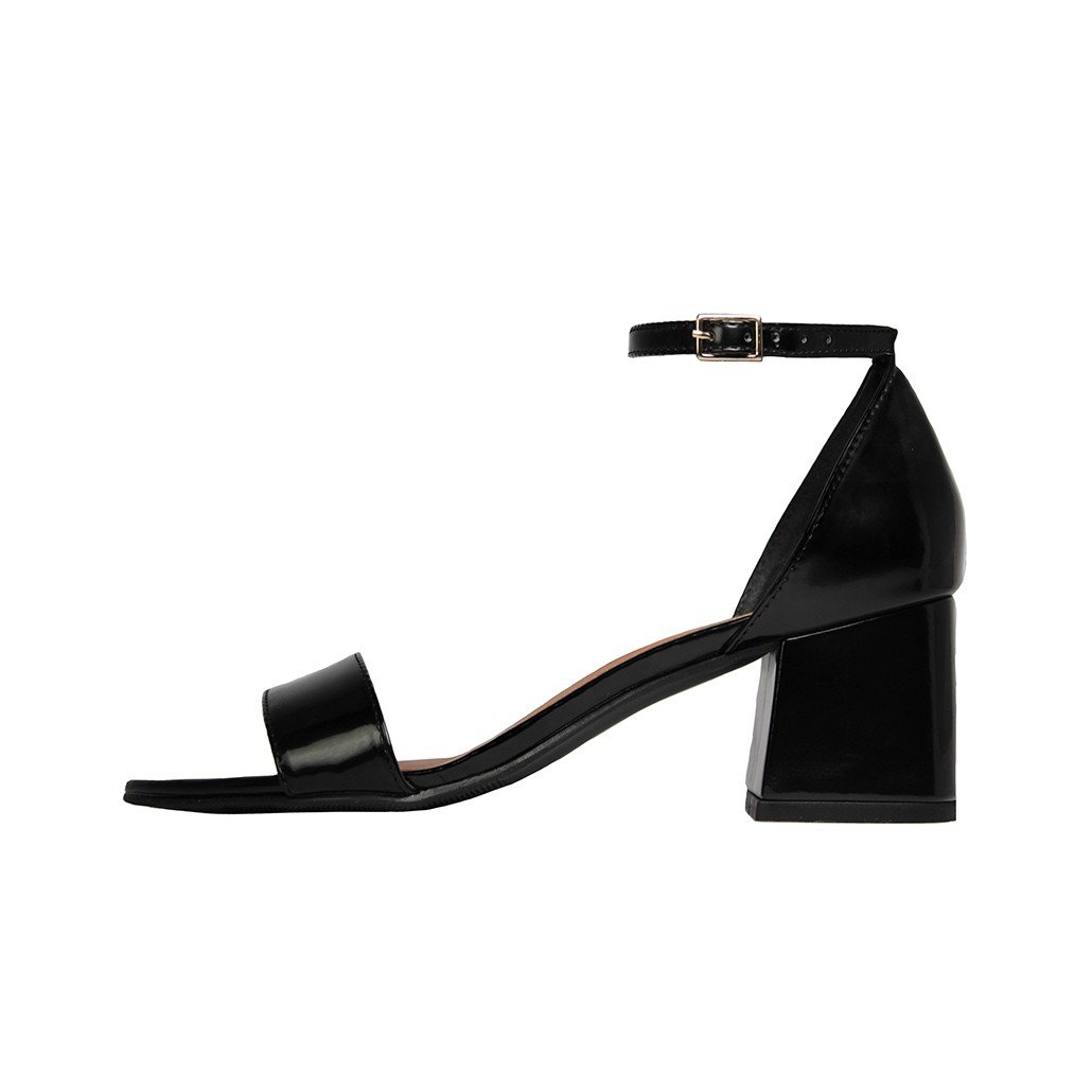 Sandália Salto Baixo Grosso Luiza Sobreira Verniz Preto Mod. 2205 Preto 2