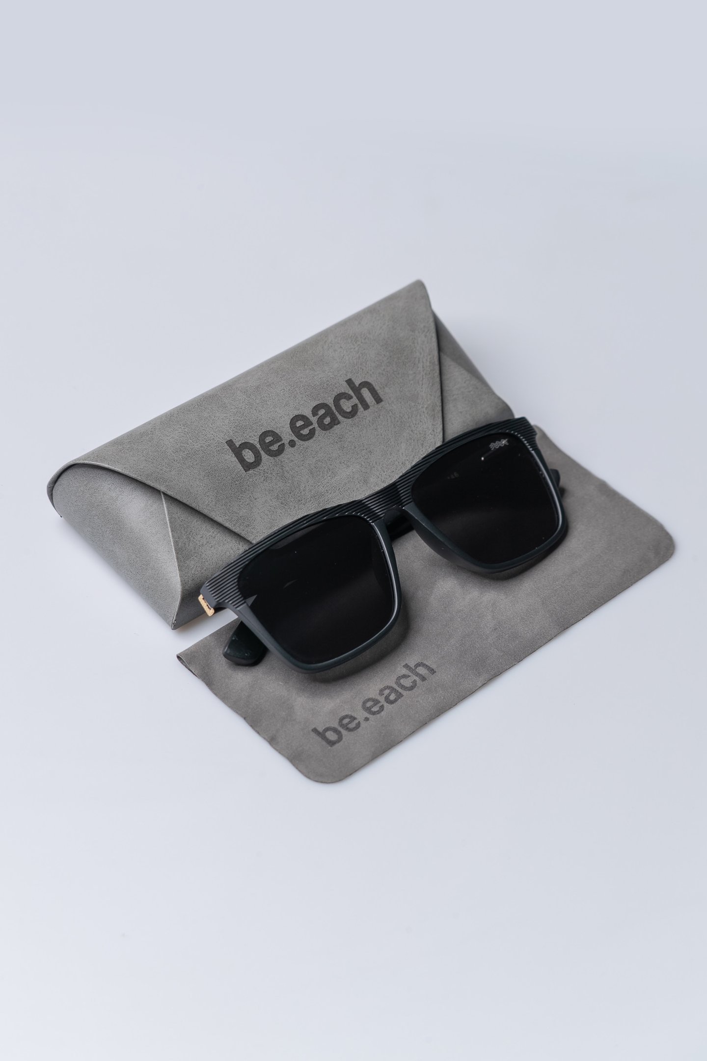 be.sunglass Wood Preto 4