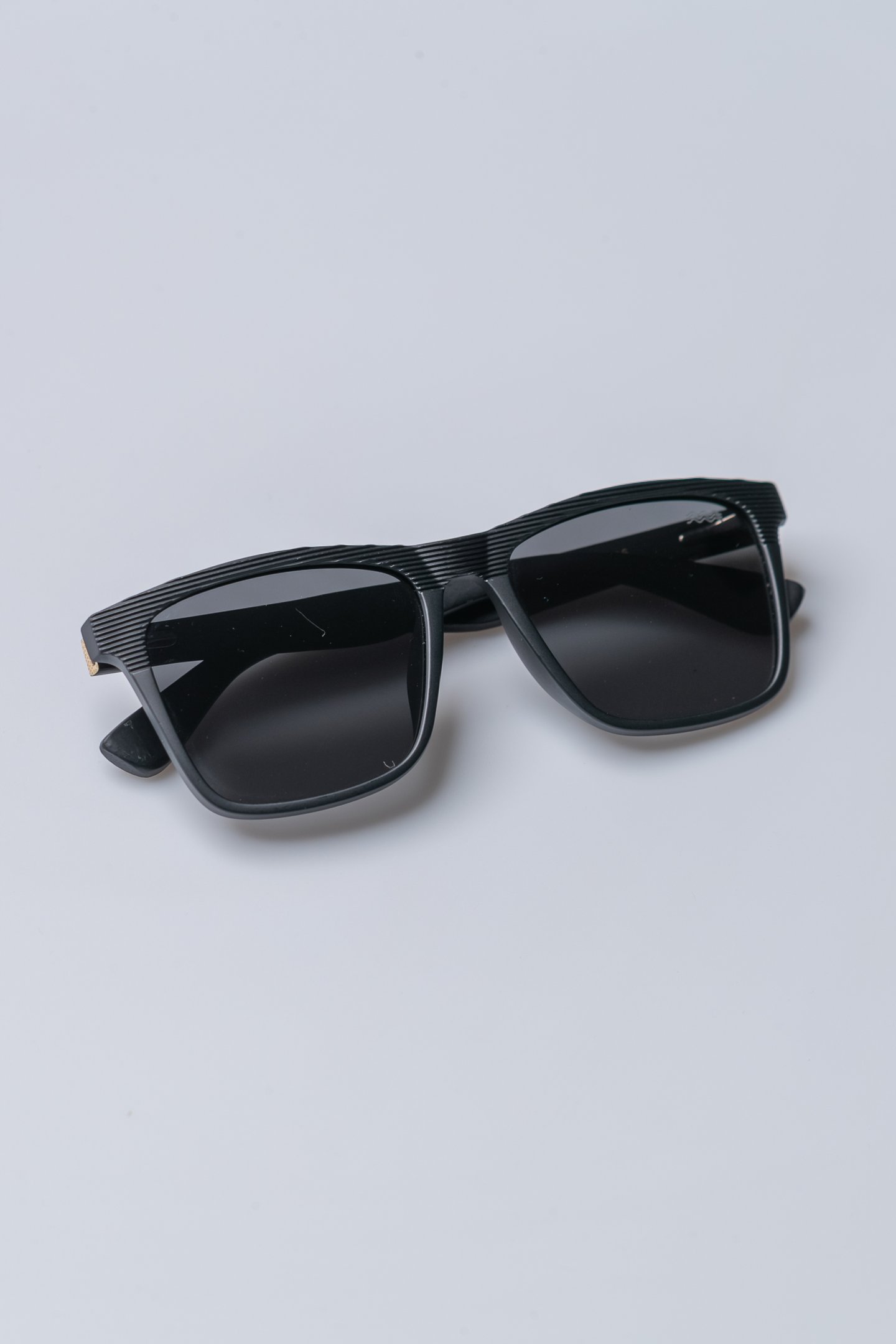 be.sunglass Wood Preto 5