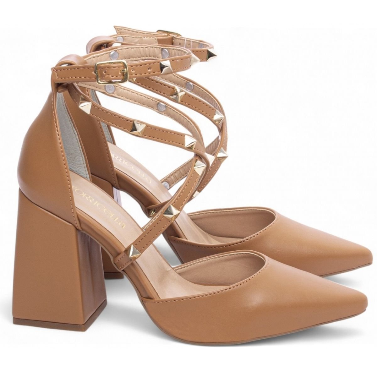 Scarpin Feminino com Salto Grosso e Tiras com Spikes Dourados Torricella Caramelo 3