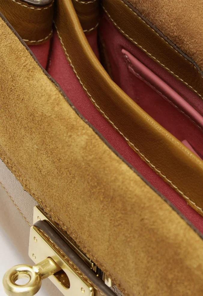 BOLSA VICENZA BOLSA TIRACOLO KORA PEQUENA CARAMELO Marrom 5
